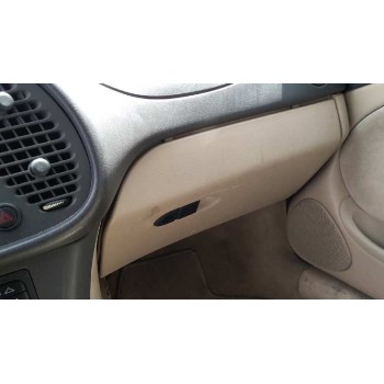 saab 9-3 berlina del año 2001