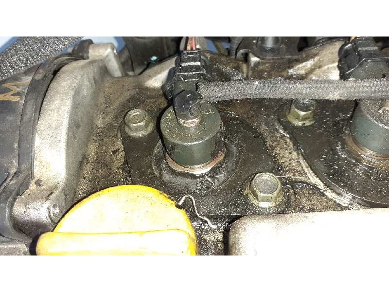 Recambio de inyector para opel astra h berlina cosmo referencia OEM IAM 0445110175  