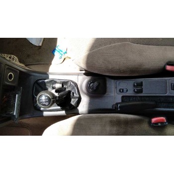 saab 9-3 berlina del año 2001