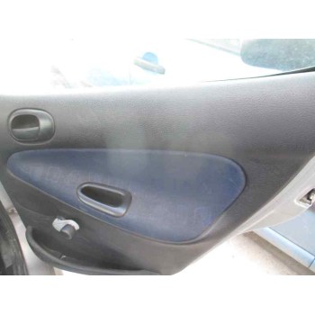 peugeot 206 berlina del año 2002