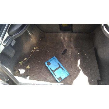 saab 9-3 berlina del año 2001