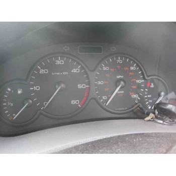 peugeot 206 berlina del año 2001