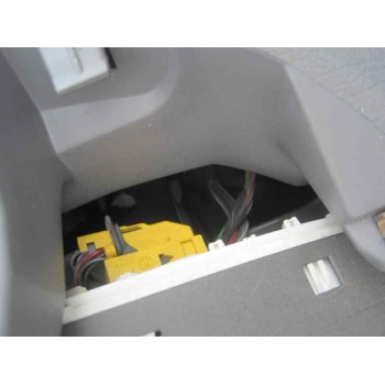 peugeot 206 berlina del año 2001