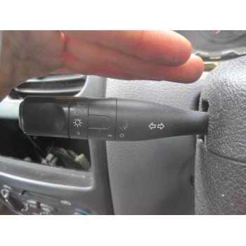 peugeot 206 berlina del año 2001