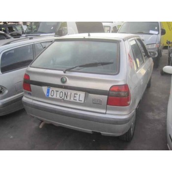 skoda felicia berlina ( 791) del año 1999