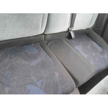 peugeot 206 berlina del año 2001