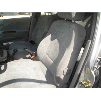 daewoo nubira berlina del año 2000