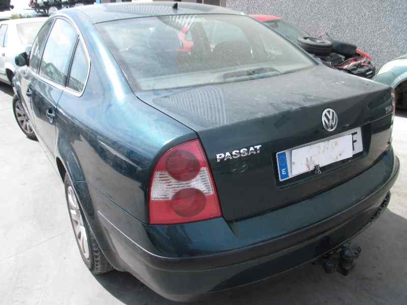 VOLKSWAGEN PASSAT BERLINA (3B3)