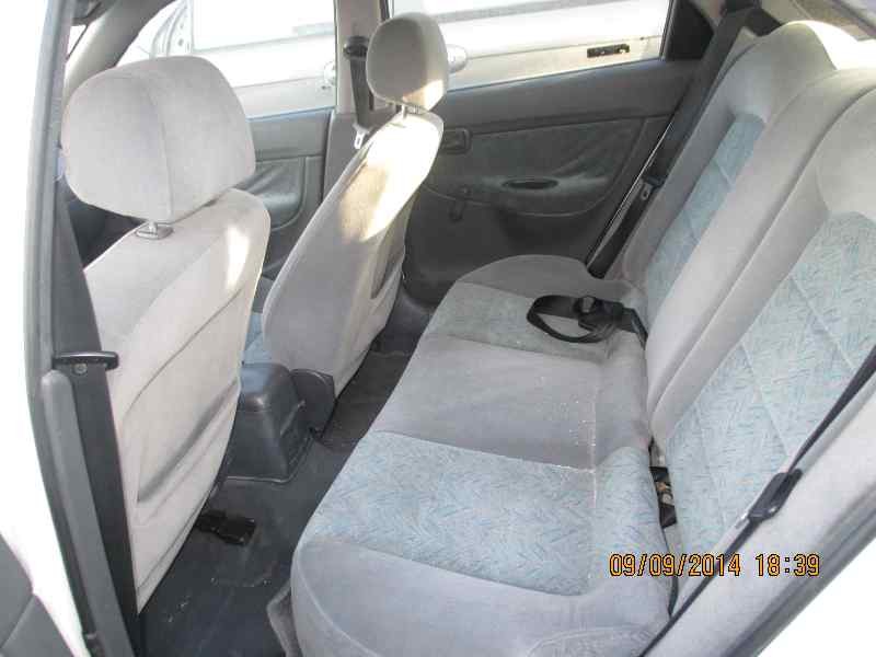 daewoo nubira berlina del año 1999