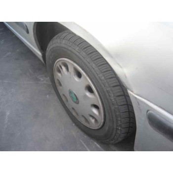 skoda felicia berlina ( 791) del año 1999