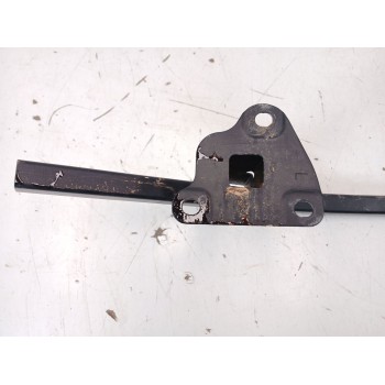 Recambio de travesaño inferior para omoda 5 referencia OEM IAM   