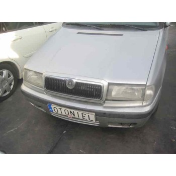 skoda felicia berlina ( 791) del año 1999