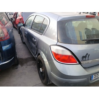 opel astra h (a04) del año 2004