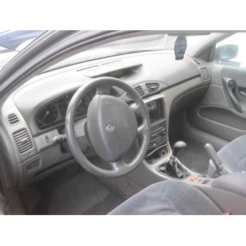 renault laguna ii (bg0) del año 2001
