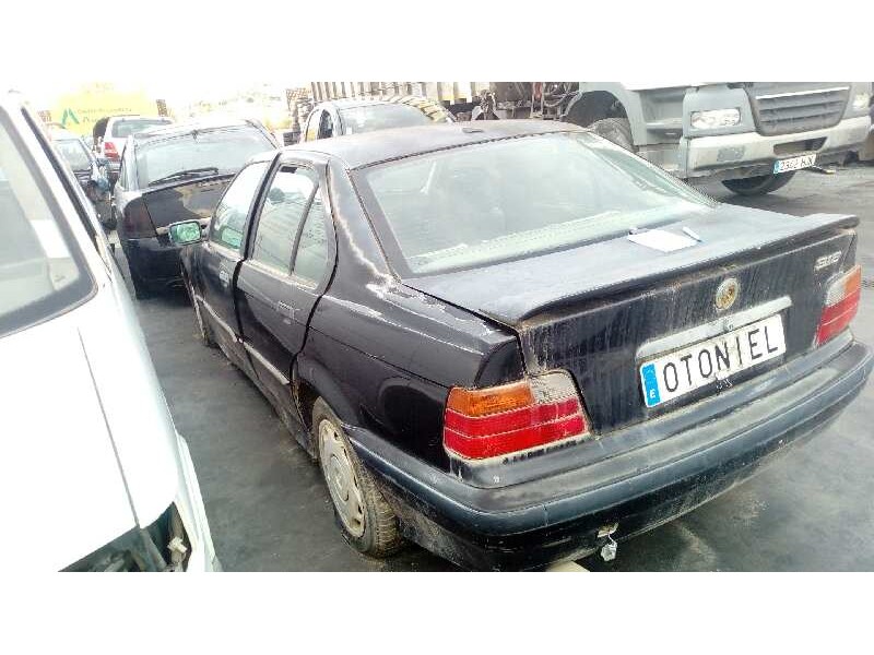 bmw serie 3 berlina (e36) del año 1993