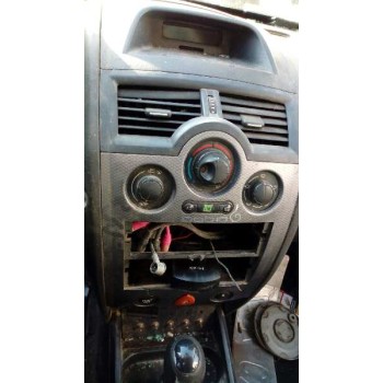 renault megane ii classic berlina del año 2004