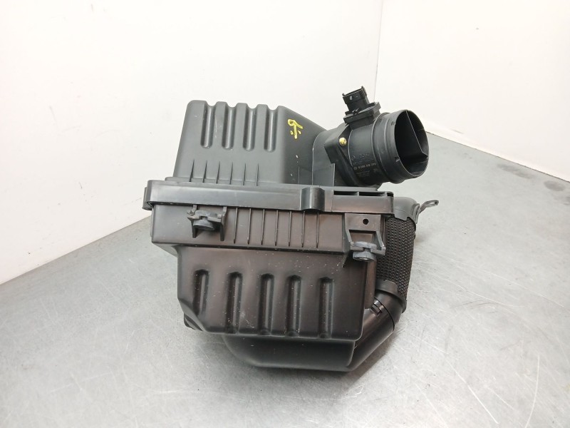 Recambio de filtro aire para omoda 5 referencia OEM IAM 151000047AA  