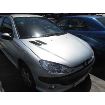 peugeot 206 berlina del año 2001