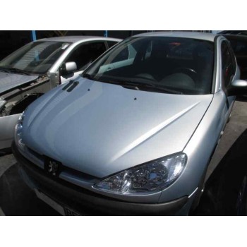 peugeot 206 berlina del año 2001