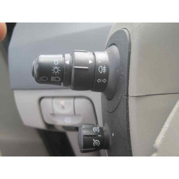 renault grand scenic del año 2004