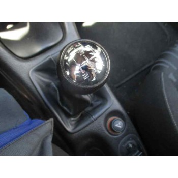 peugeot 206 berlina del año 2001