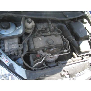 peugeot 206 berlina del año 2001