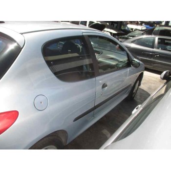 peugeot 206 berlina del año 2001