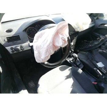 opel astra gtc del año 2010