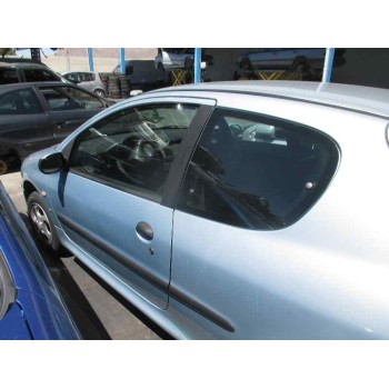 peugeot 206 berlina del año 2001