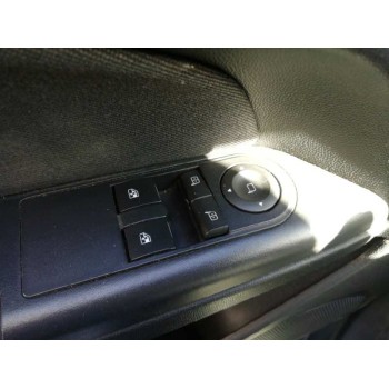 opel astra gtc del año 2010