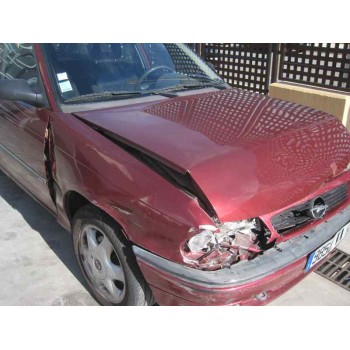 opel astra f berlina del año 1996