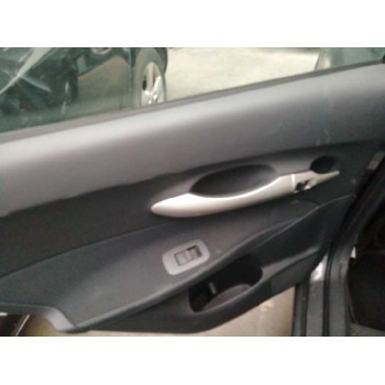 toyota auris del año 2009