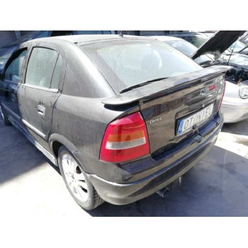 opel astra g berlina del año 2001