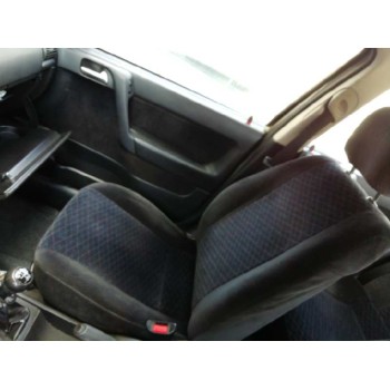 opel astra g berlina del año 2001