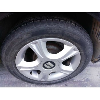 seat ibiza (6l1) del año 2002