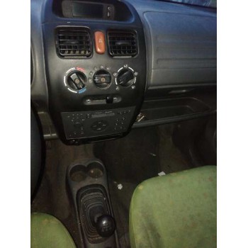 opel agila del año 2002