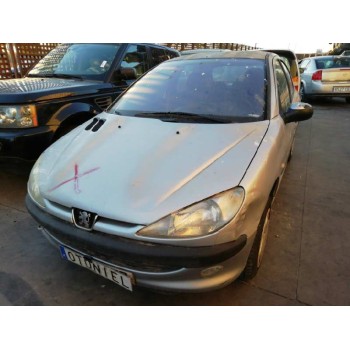 PEUGEOT 206 BERLINA