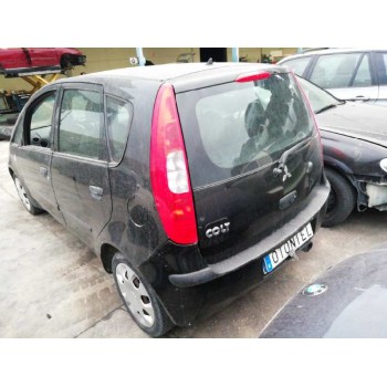 mitsubishi colt berlina 5 (z30a) del año 2005