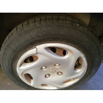 peugeot 206 berlina del año 2001