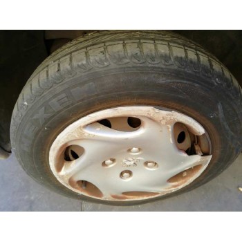 peugeot 206 berlina del año 2001