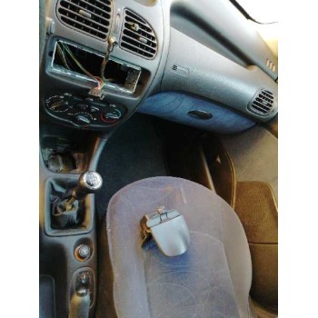 peugeot 206 berlina del año 2001