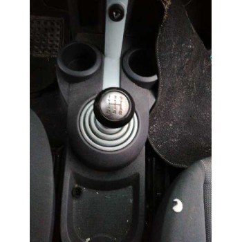 mitsubishi colt berlina 5 (z30a) del año 2005