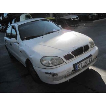daewoo lanos del año 1999