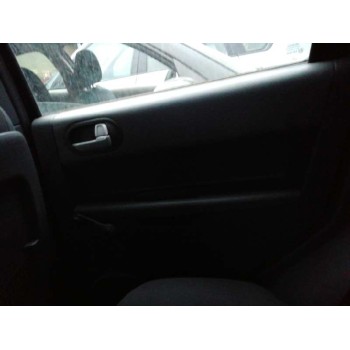 mitsubishi colt berlina 5 (z30a) del año 2005