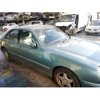 mercedes-benz clase e (w210) berlina diesel del año 2000