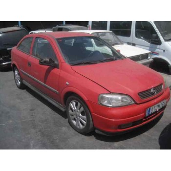 opel astra g berlina del año 2000
