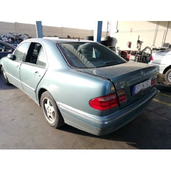 mercedes-benz clase e (w210) berlina diesel del año 2000