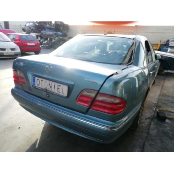 mercedes-benz clase e (w210) berlina diesel del año 2000