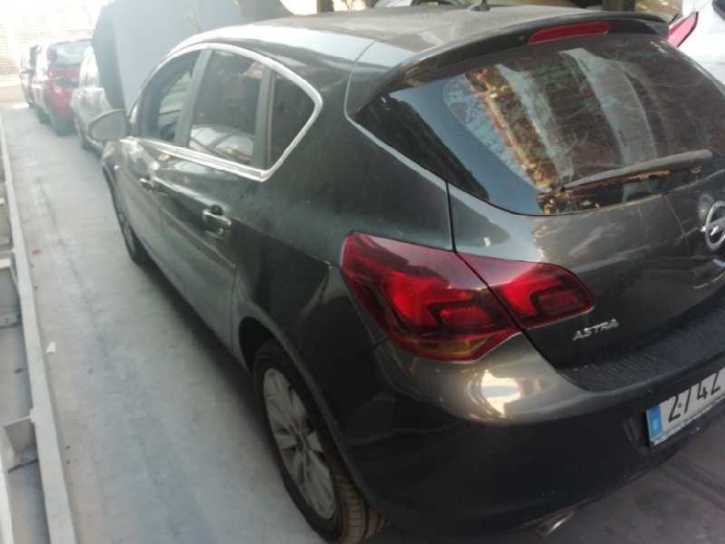 OPEL ASTRA J LIM.