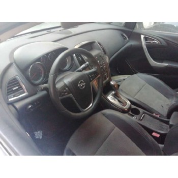 opel astra j lim. del año 2011